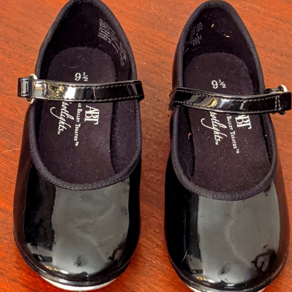 Toddler girls tap shoes